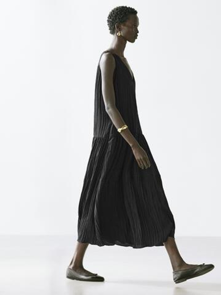 Massimo Dutti Струящееся плиссированное платье миди, черный