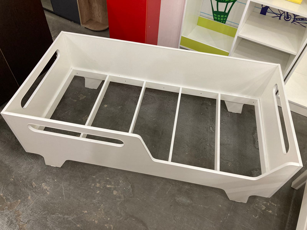 Кровать на ножках 800*1600 белый