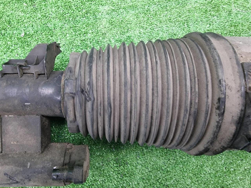 Стойка пневматическая левая BMW 7er G12 (15-22)