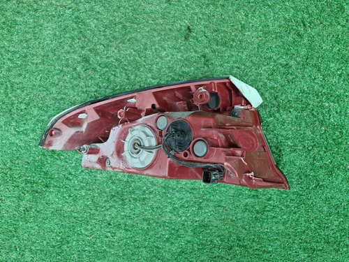 Фонарь правый внешний Kia Stinger CK (2017-2021)