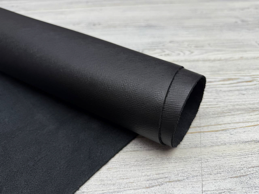 Saffiano Royal Black (1,1-1,3 мм), цв. Черный, натуральная кожа