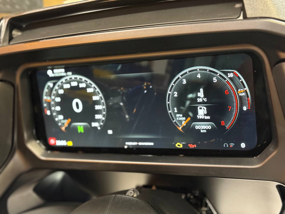 Harley-Davidson Road Glide 117, WHITE ONYX PRL/BLK, 2024