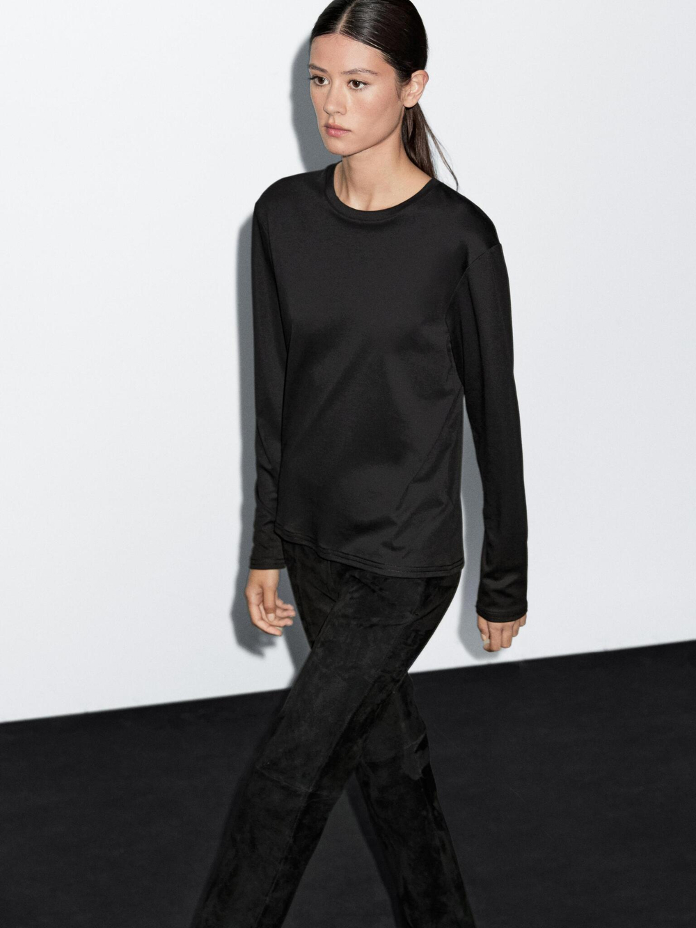 Massimo Dutti Футболка из 100% хлопка с длинным рукавом, черный