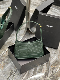 Saint Laurent Le 5 à 7 Hobo Bag