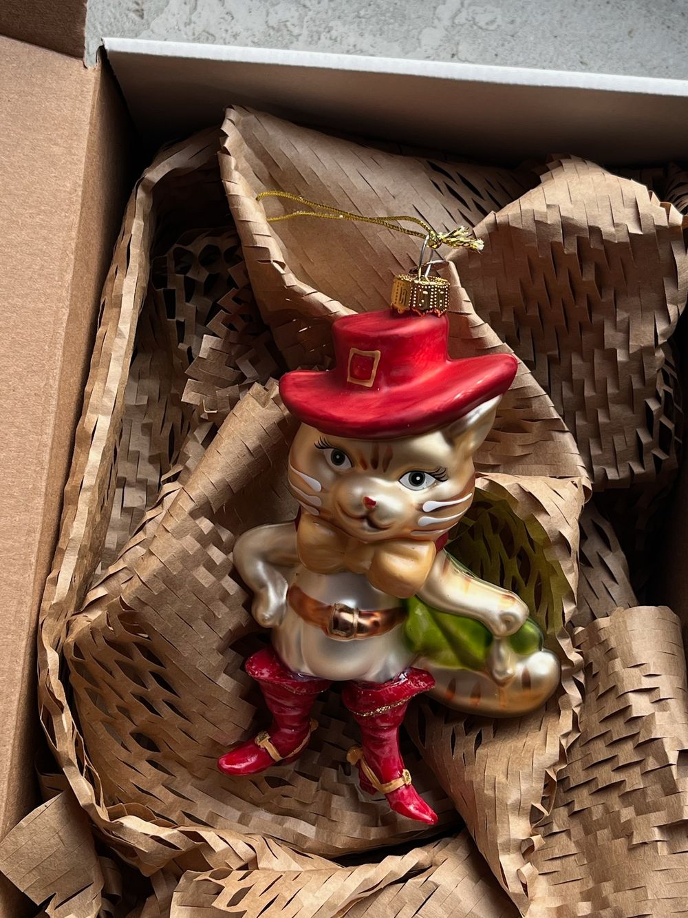Новогодняя игрушка Кот в сапогах-стекло