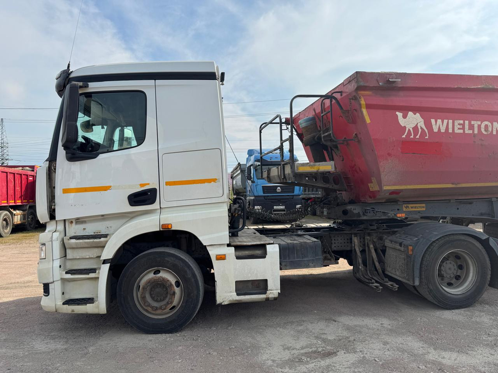 КамАЗ 54901 4x2 Седельный тягач 54901-94 (Дизельный, 11,9 л, 450 л.с., АТ)