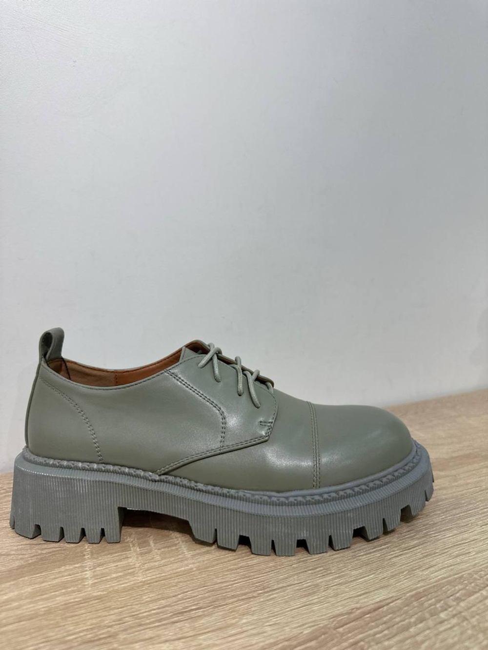 Броги из искусственной кожи