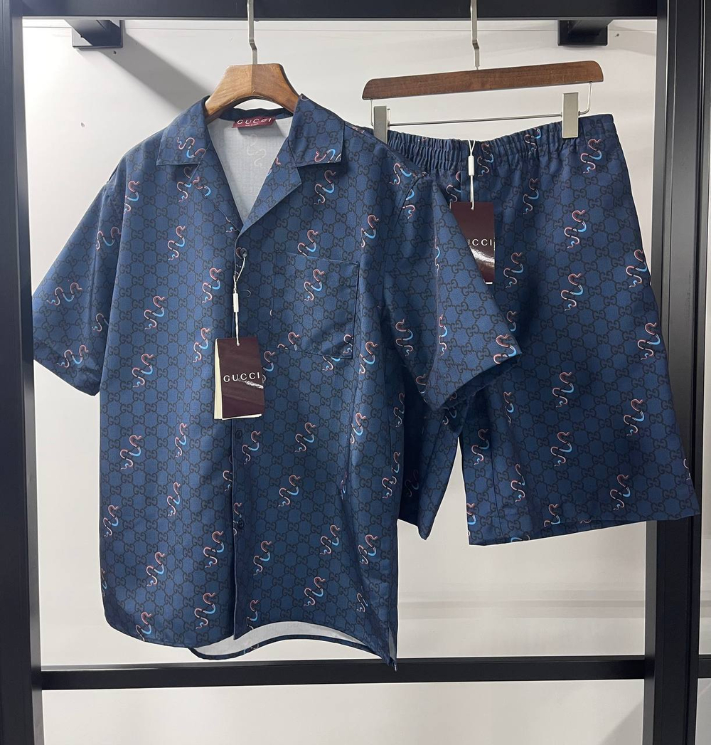 Костюм Gucci