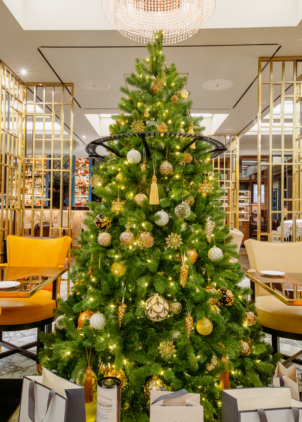 Дизайнерская ель «Новогодний экспресс»