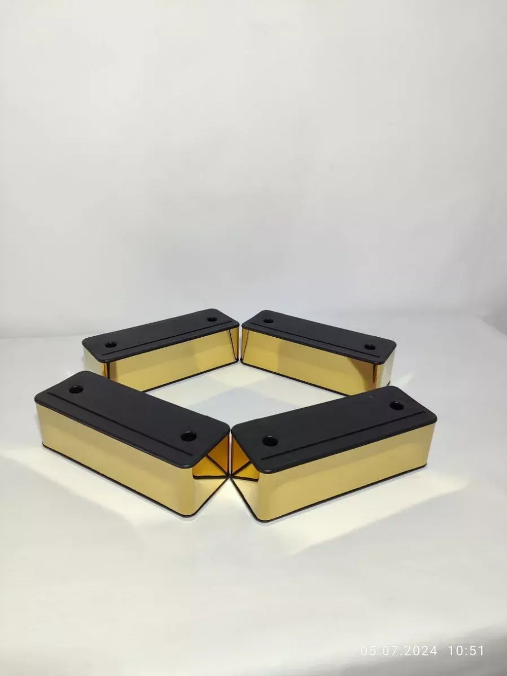 Мебельные ножки пластиковые для дивана шкафа и тумбочки