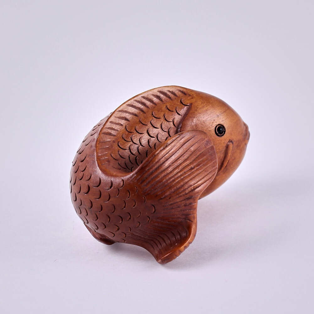 Нэцкэ Священный карп