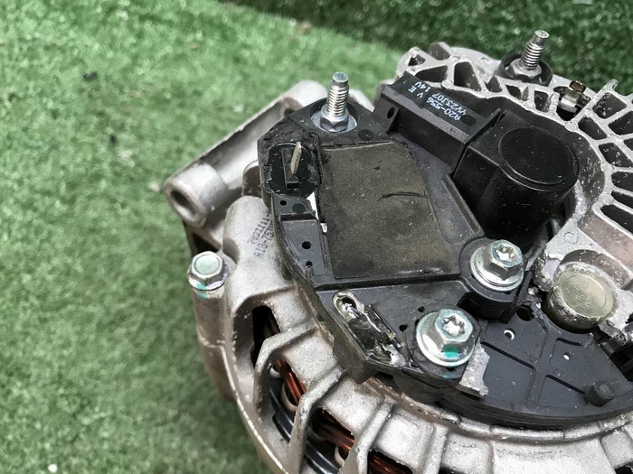 Генератор 150А Lada Vesta (2015-н.в.)