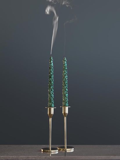 Набор из двух свечей зеленого цвета из коллекции new year essential, 26 см