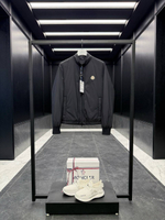 Ветровка & Безрукавка Moncler