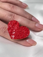 Брошь сердце из эпоксидной смолы