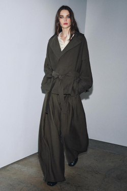 ZARA БРЮКИ С ЗАЩИПАМИ С ПЕРЕДИ — ZW COLLECTION, СЕРО-КОРИЧНЕВЫЙ