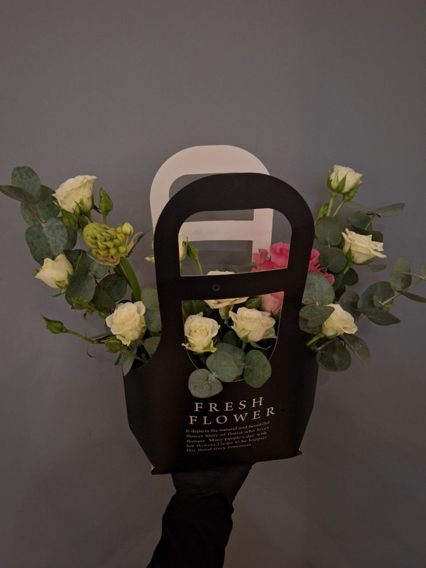 Композиция "Волшебные розы"