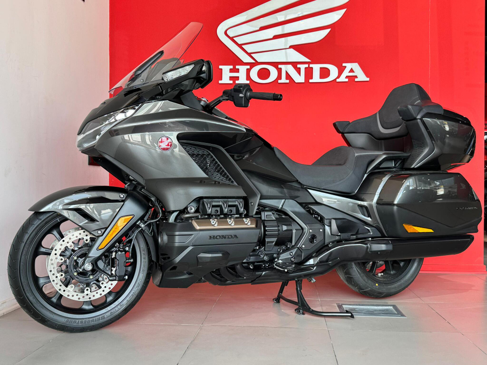 Honda GL 1800 Gold Wing (DCT)