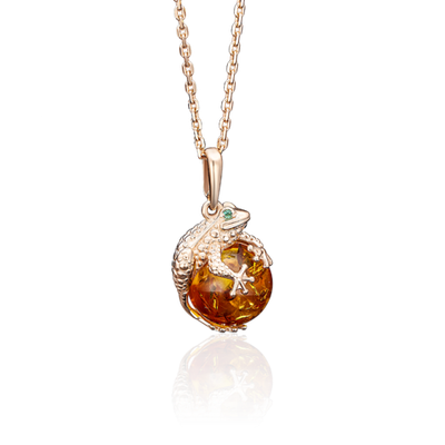 Подвеска «Лягушка» из красного золота с янтарём и фианитами