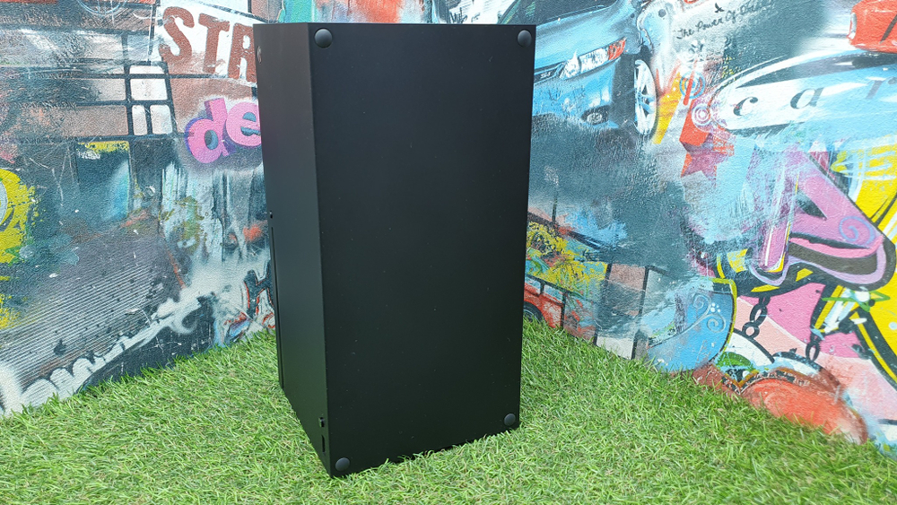 Игровая приставка Microsoft Xbox Series X 1000 ГБ SSD, черный