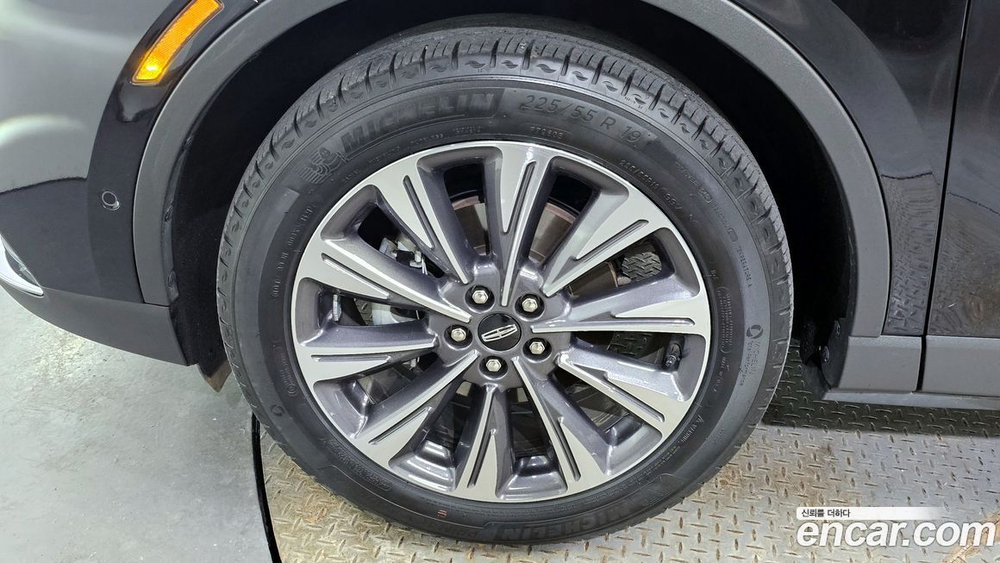 Lincoln Corsair 2.0 Reserve AWD (09.2021)