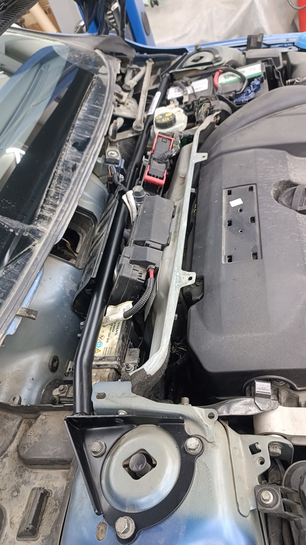 Распорка передних стоек (стаканов) Volvo S80 (2) 4.4л, 3.2л, S60, V60 3.0 и Volvo XC70 3 дизель (ПОД ЗАКАЗ)