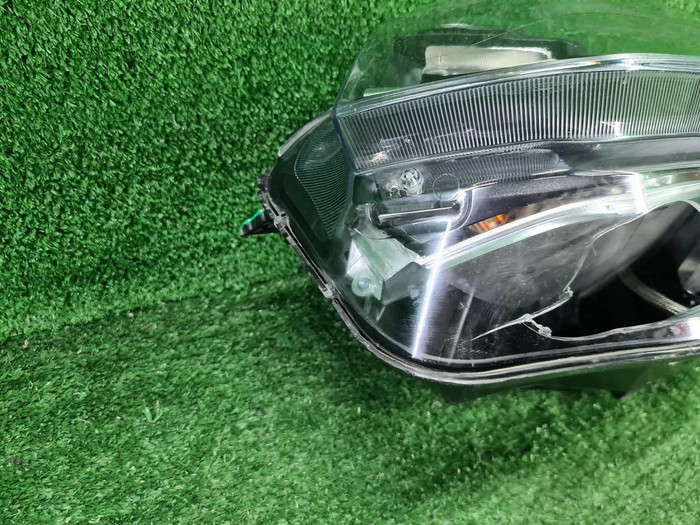 Фара левая Opel Zafira Life (2019-н.в.) ксенон