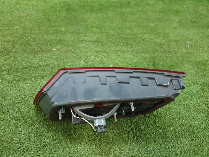 Фонарь левый внутренний BMW 5er G30 (2017-2020)