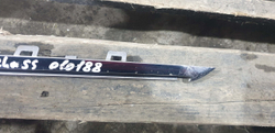 Молдинг решетки радиатора левый нижний Mercedes E-Class (W213) 16-20 Б/У Оригинал A2138880373