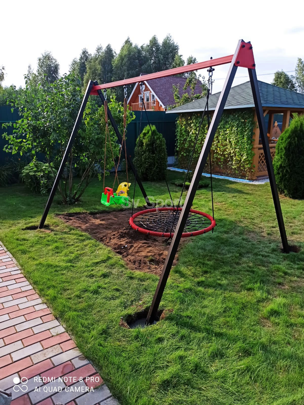 Монтаж уличных качелей Sv Sport