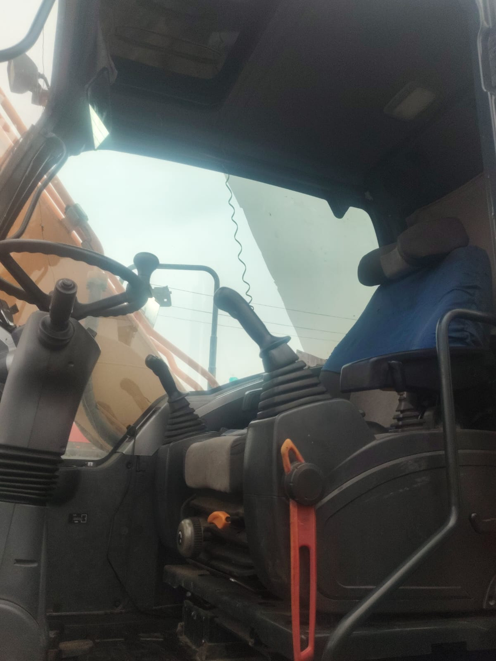 Hyundai R180* Экскаватор колесный R180W-9S (Дизельный, 5,0 л, 118 л.с., АТ)