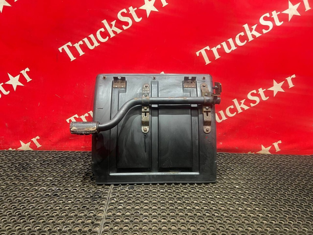 Крыло заднее левое передняя часть