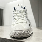 Nike Acg Mountain Fly 2 Low • White