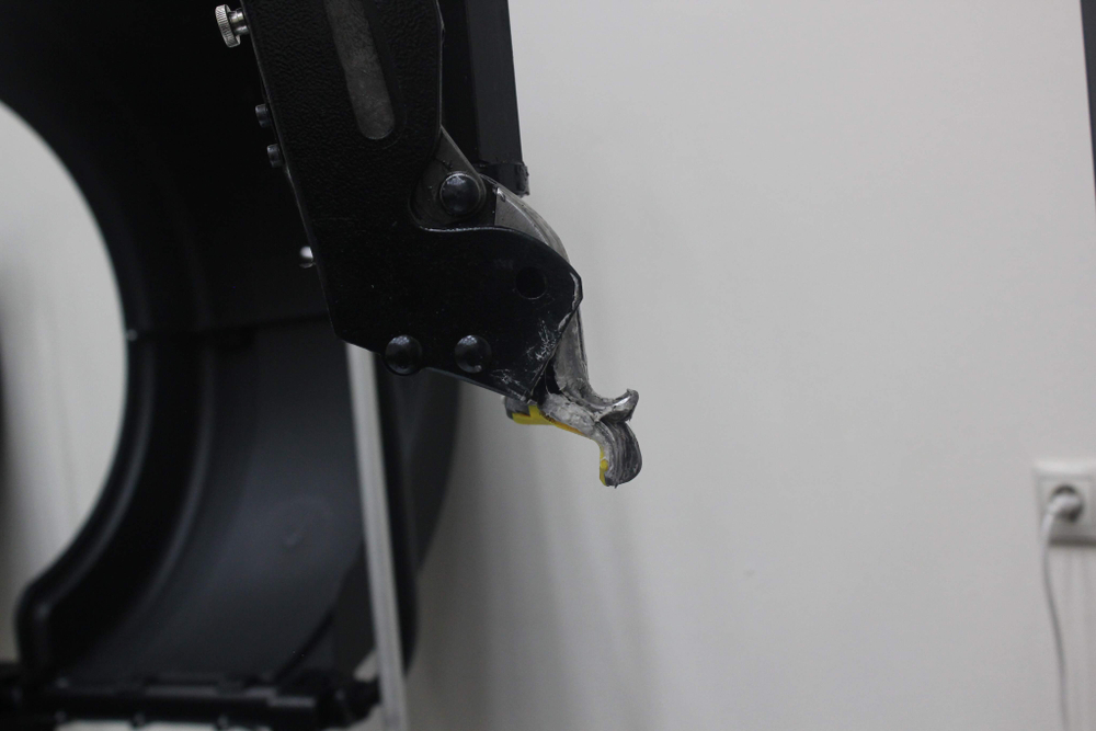 BQS Автоматический крюк для отбортовки.