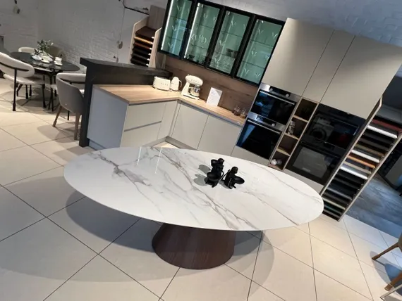 Стол овальный Ando 230х110 см, керамика Carrara, шпон ореха