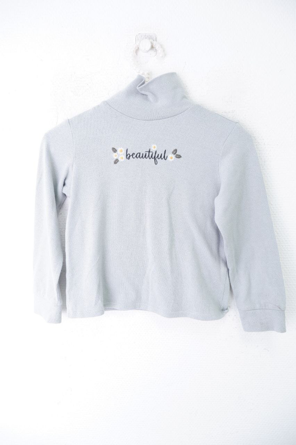 Джемпер Gee Jay светлый на 5-6 лет