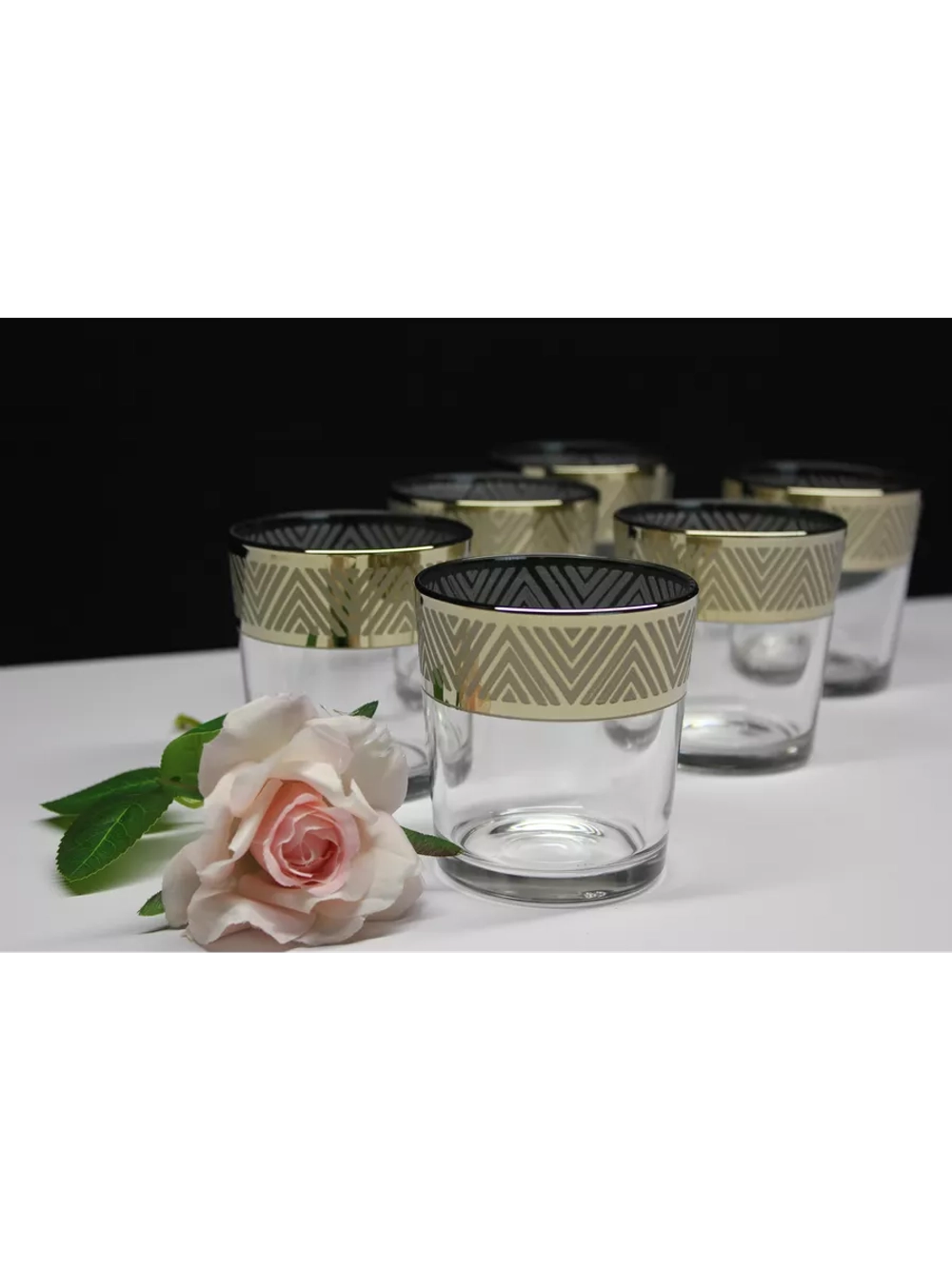 Стакан для напитков сока и воды