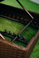 Шезлонг-лежак плетеный с матрасом ReeHouse Mantera, коричневый люкс, светло-бежевый