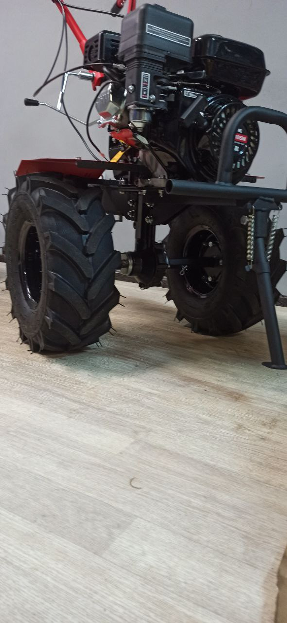 Мотоблок бензиновый Number One МБ-105М