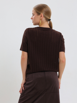 Ажурная футболка с вертикальными полосами