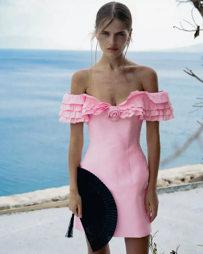 May, платье мини из розовой тафты с рюшами и розой