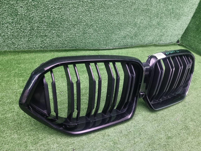 Решетка радиатора BMW X6M F96 (2019-2023)