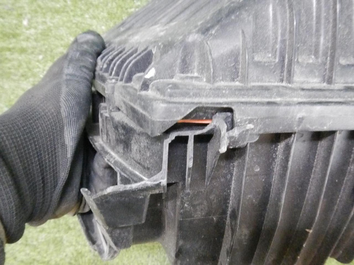 Корпус воздушного фильтра BMW X1 F48 (2015-2022)