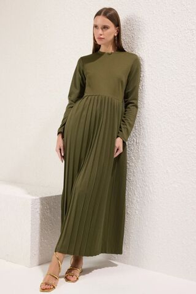 Вязаное платье для подводного плавания с черной юбкой в складку TCTAW24EL00000