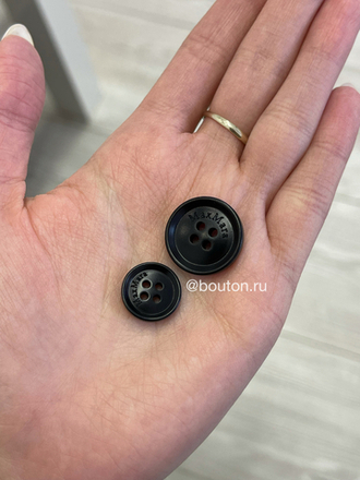 Пуговицы На Прокол МаксМ5 черные классика