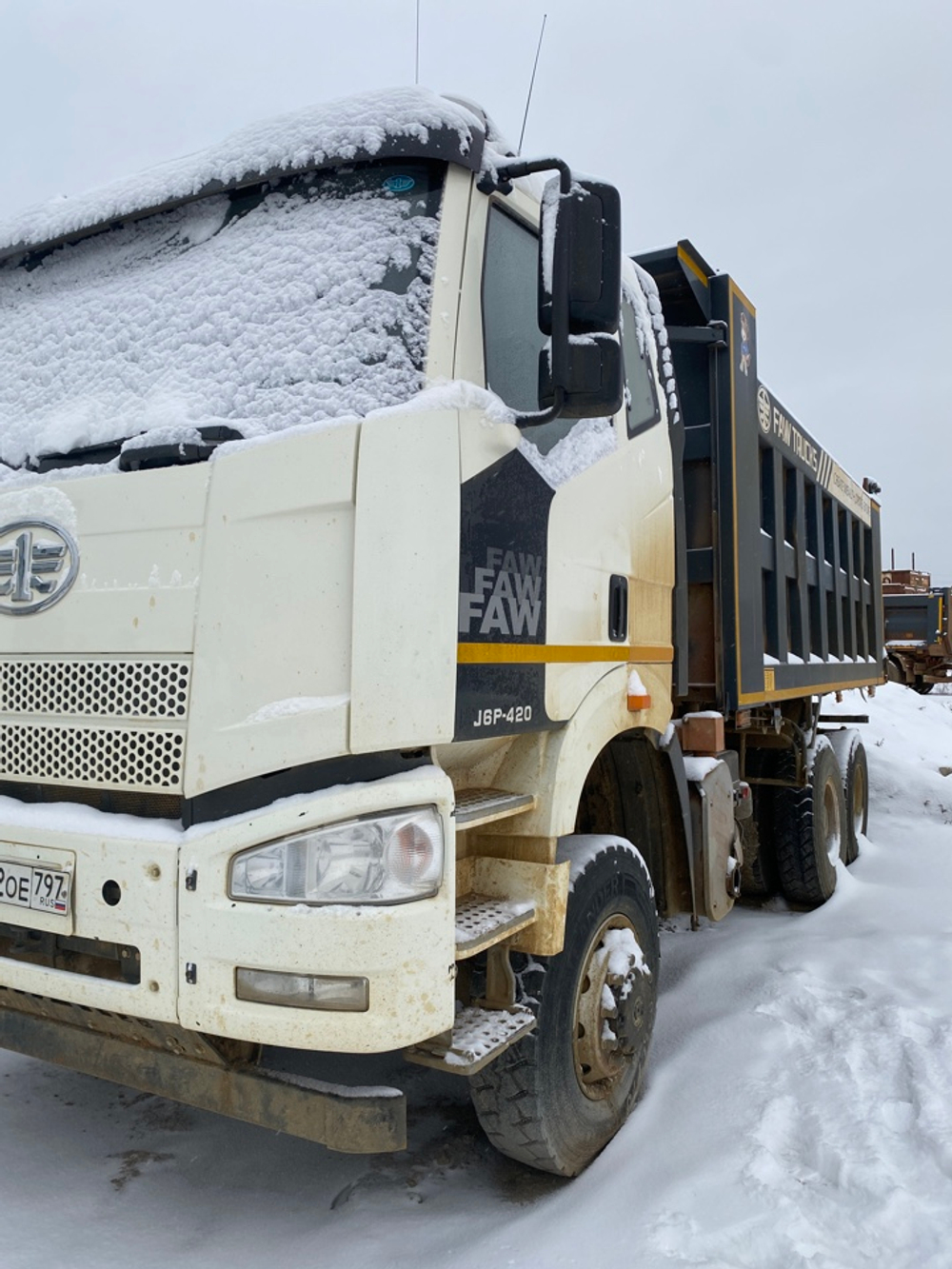 FAW J6 6x6 Самосвал CA3250P66K24L1TE5 (Дизельный, 11,1 л, 420 л.с., МТ)