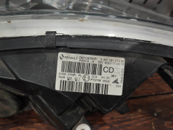 Фара правая галоген Renault Kaptur 16-22 Б/У Оригинал 260108765R