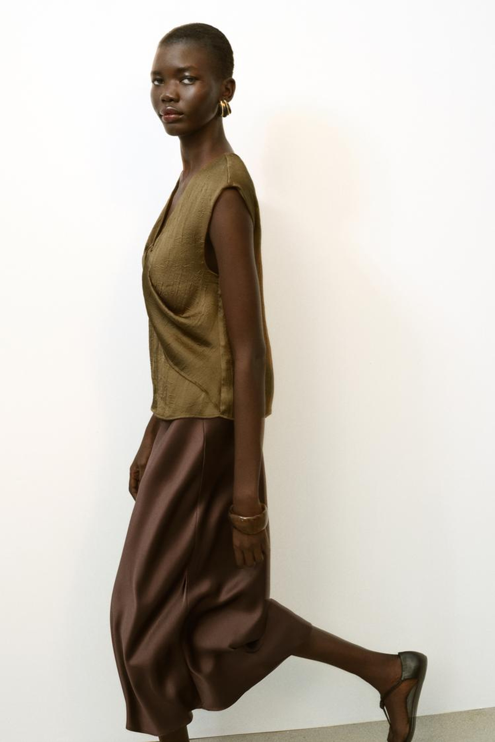 ZARA АТЛАСНЫЙ ТОП С УЗЛОМ, ХАКИ