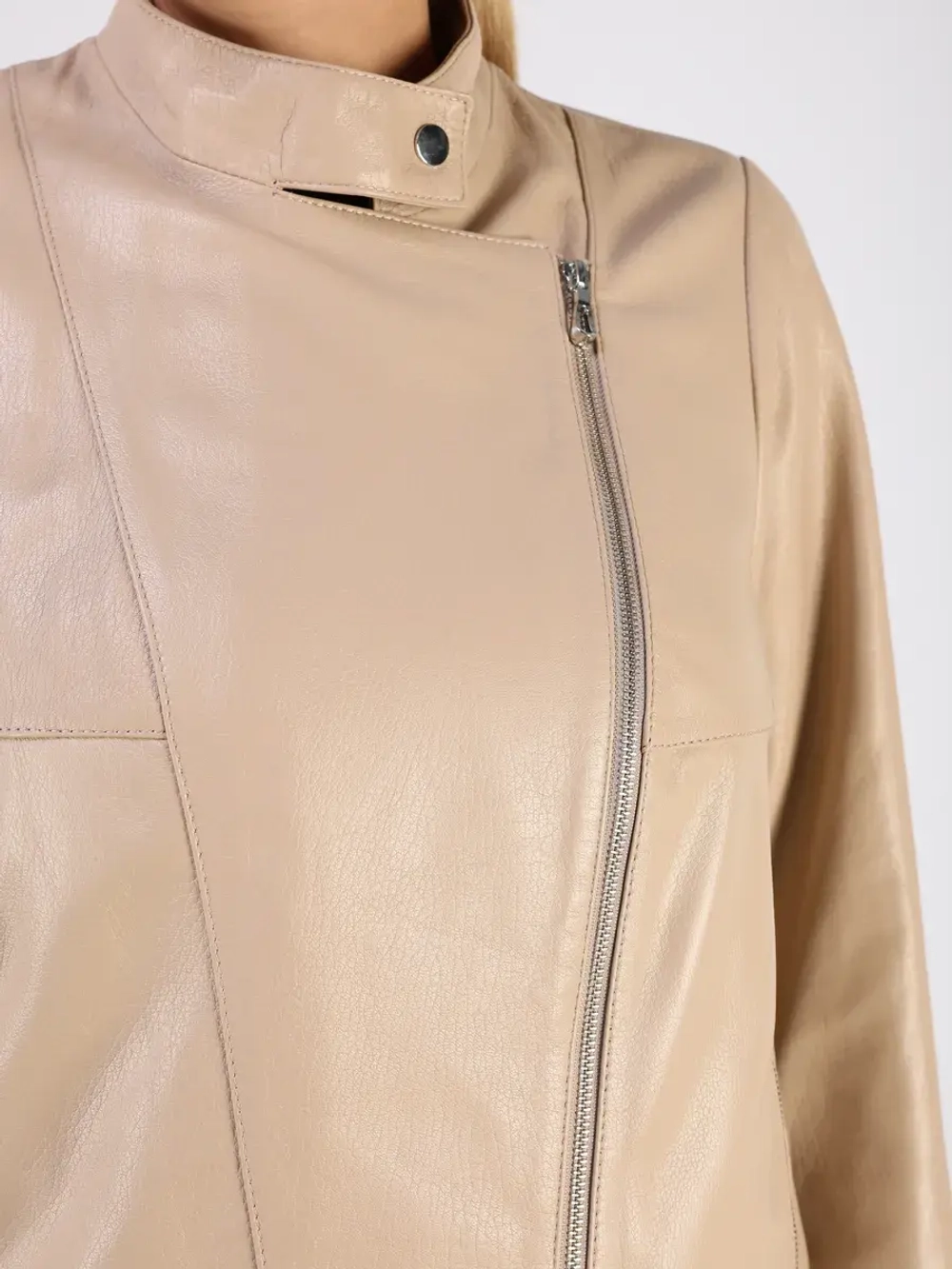 Кожаная куртка демисезонная косуха