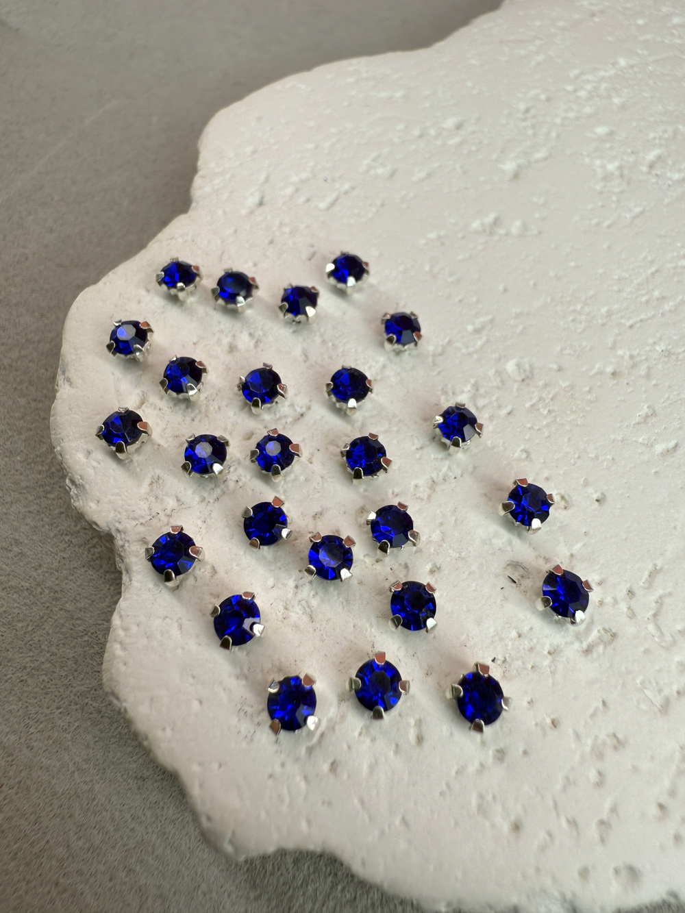 Шатоны 4 мм, Синий в серебре, 25 шт